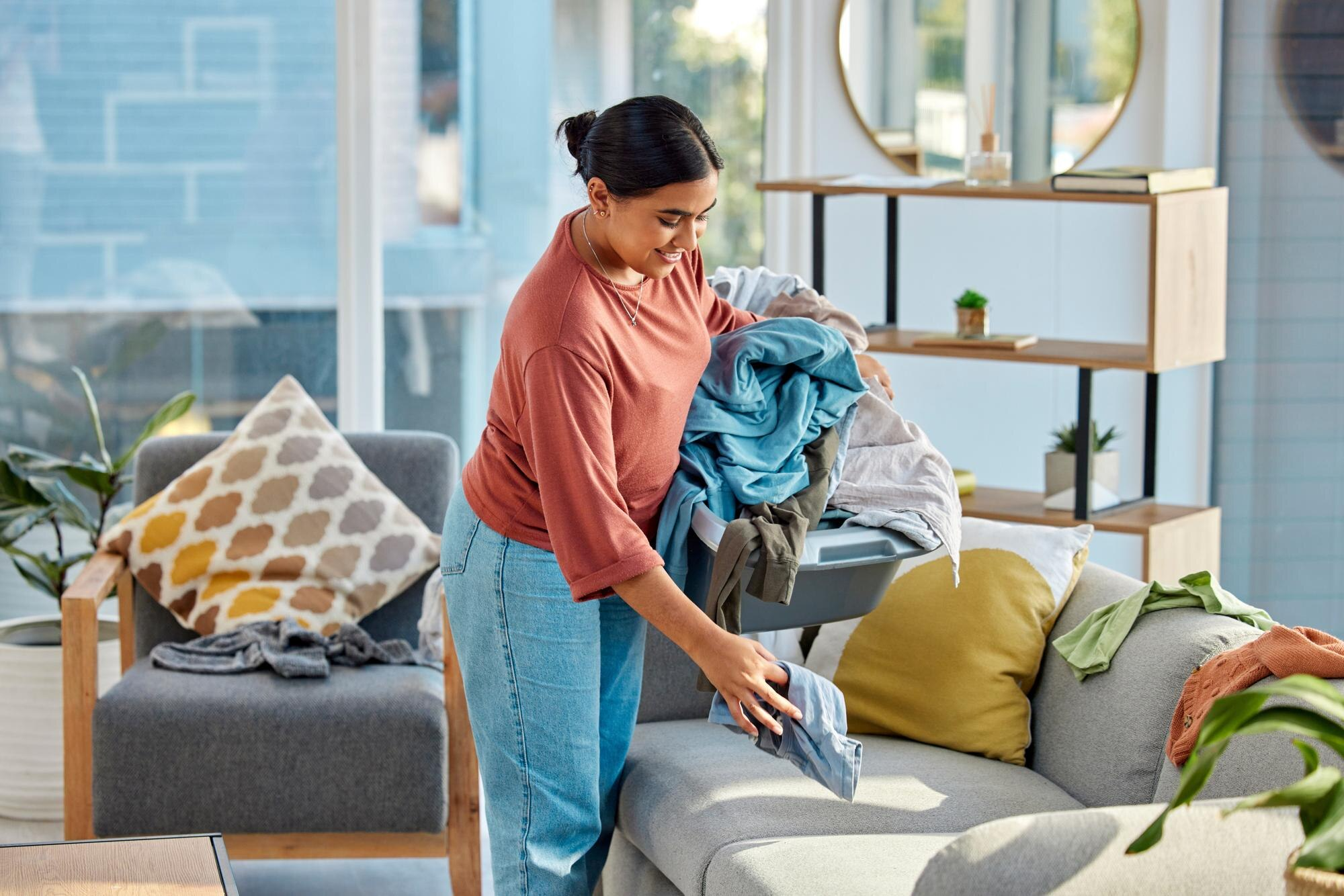 Clutter in Your NYC Apartment? It’s Quietly Killing Your Daily Output